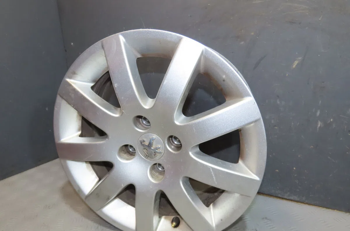 Jante aluminium Peugeot 207-207 (WA_, WC_) 1.6 hdi (2006-2013) 5 portes occasion