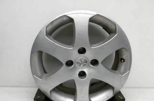 Jante aluminium Peugeot 207 SW (WK_) 1.6 hdi (2007-2012) 5 portes occasion