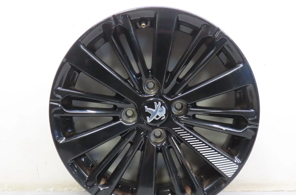 Jante aluminium Peugeot 208 I (CA_, CC_) 1.2 thp 110 (2013) occasion