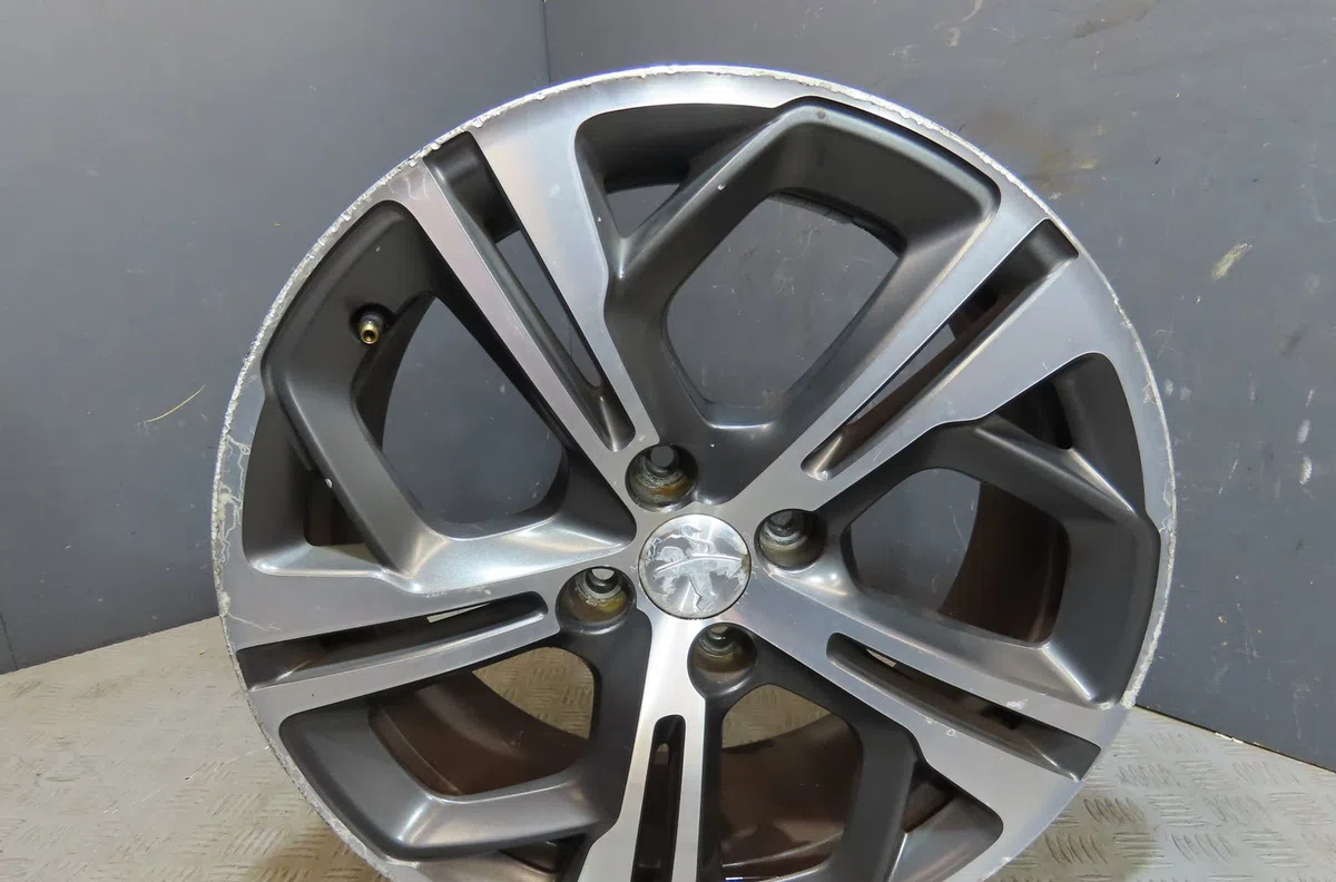 Jante aluminium Peugeot 208 I (CA_, CC_) 1.6 gti (2012) occasion