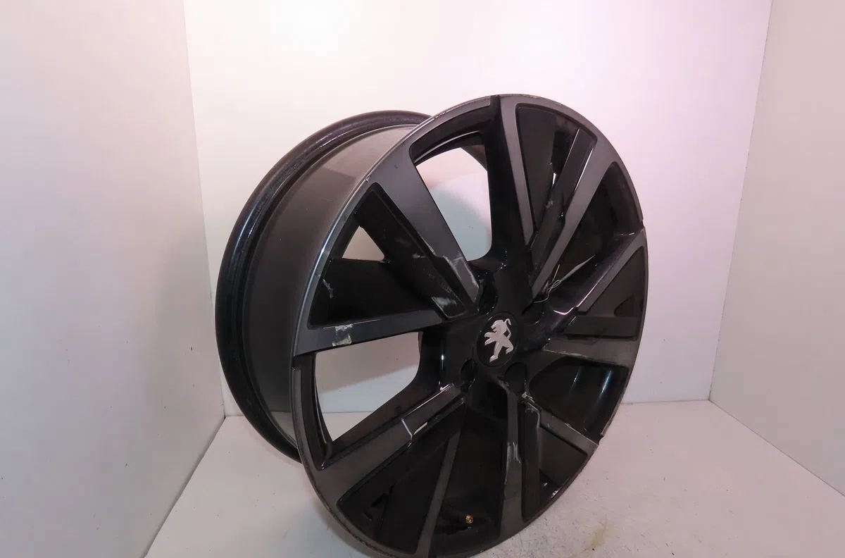 Jante aluminium Peugeot 208 II (UB_, UP_, UW_, UJ_) 1.2 puretech 100 (2019) 5 portes occasion