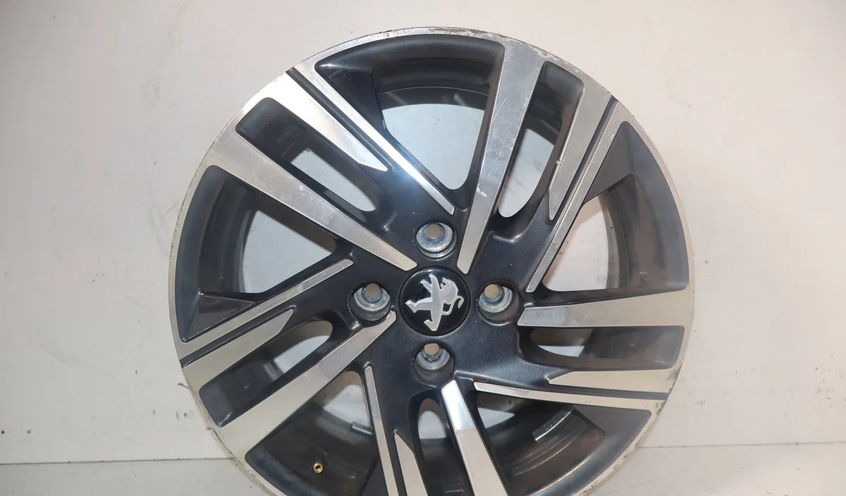 Jante aluminium Peugeot 208 II (UB_, UP_, UW_, UJ_) 1.2 puretech 100 (2019) 5 portes occasion