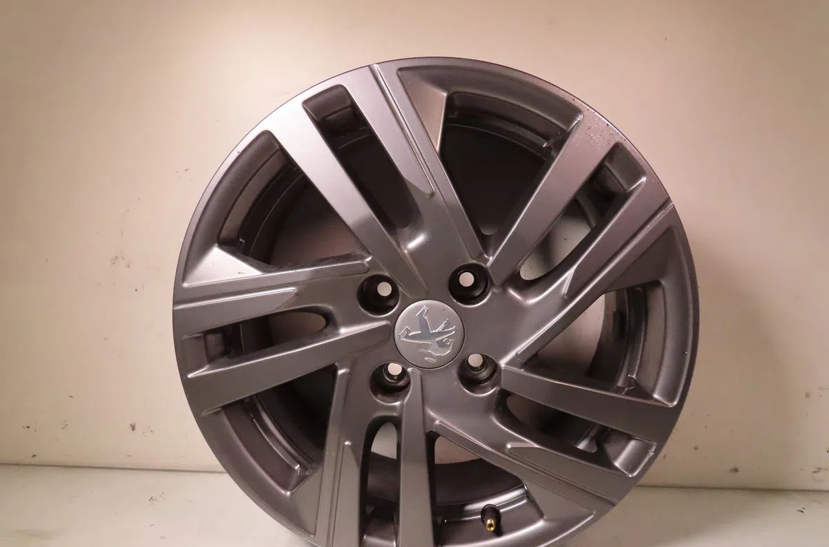 Jante aluminium Peugeot 208 II (UB_, UP_, UW_, UJ_) 1.5 bluehdi 100 (2019) occasion