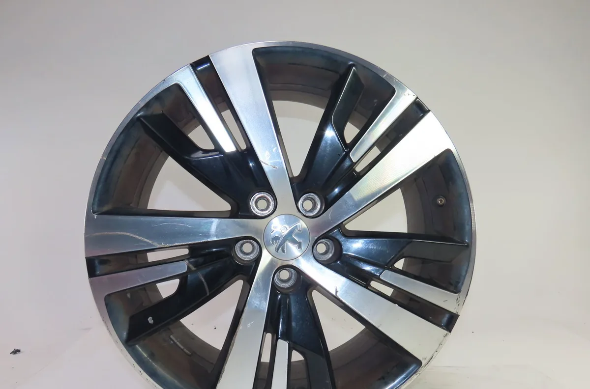 Jante aluminium Peugeot 3008 SUV (MC_, MR_, MJ_, M4_) 1.5 bluehdi 130 (2018) 5 portes occasion