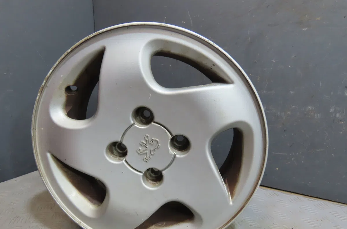 Jante aluminium Peugeot 306 3-5 portes (7A, 7C, N3, N5) 1.4 (1993-2001) 5 portes occasion