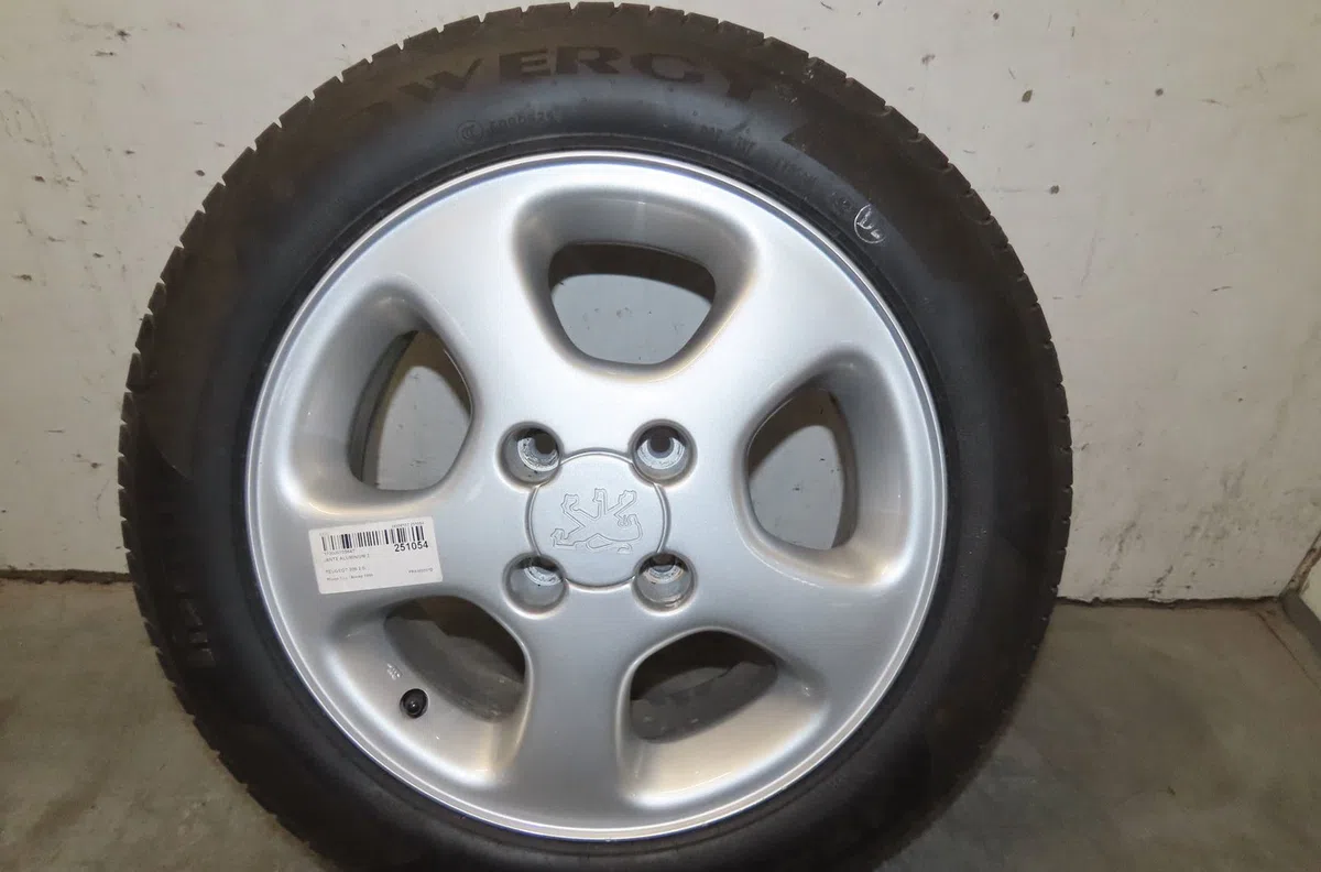 Jante aluminium Peugeot 306 3-5 portes (7A, 7C, N3, N5) 2.0 s16 (1993-2001) occasion