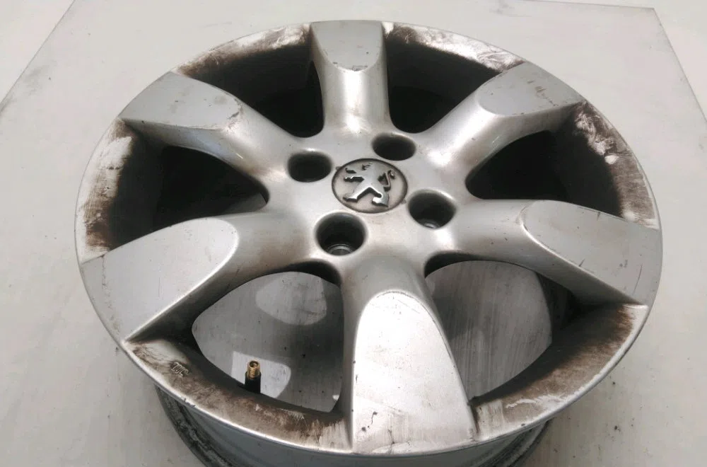 Jante aluminium Peugeot 307 Break (3E) 1.6 hdi 110 (2004-2008) 5 portes occasion