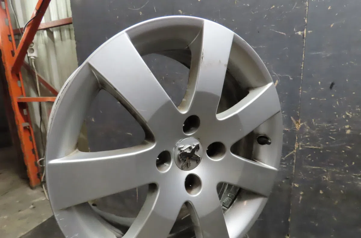 Jante aluminium Peugeot 308 I (4A_, 4C_) 1.6 hdi (2007-2014) 5 portes occasion