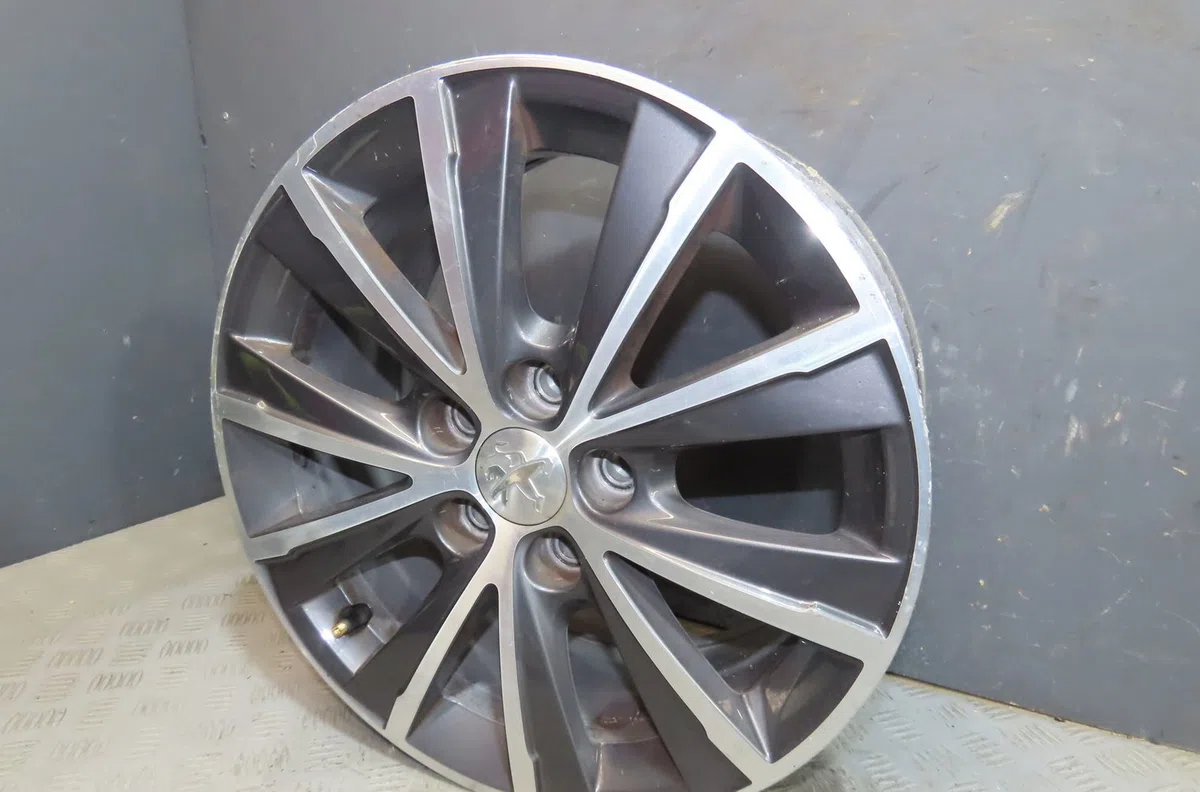 Jante aluminium Peugeot 308 II (LB_, LP_, LW_, LH_, L3_) 1.2 thp 130 (2013-2021) occasion