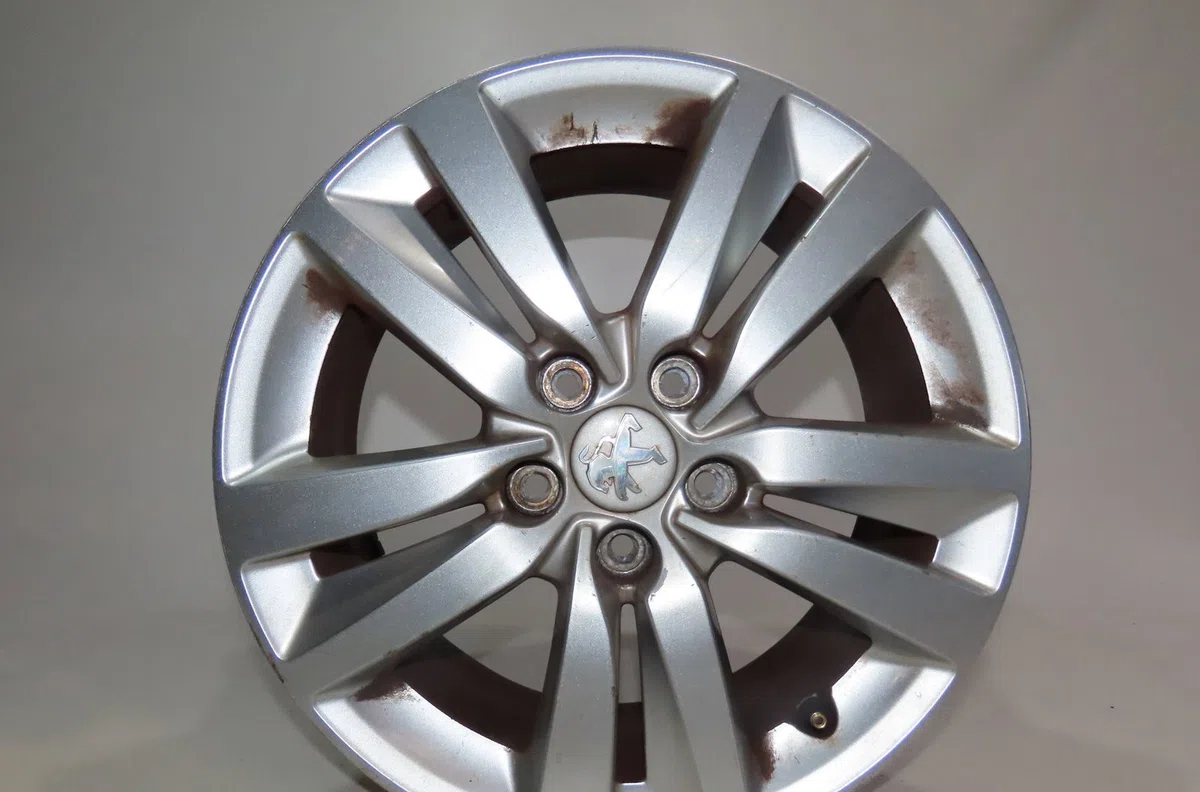 Jante aluminium Peugeot 308 II (LB_, LP_, LW_, LH_, L3_) 1.6 hdi (2013-2021) occasion