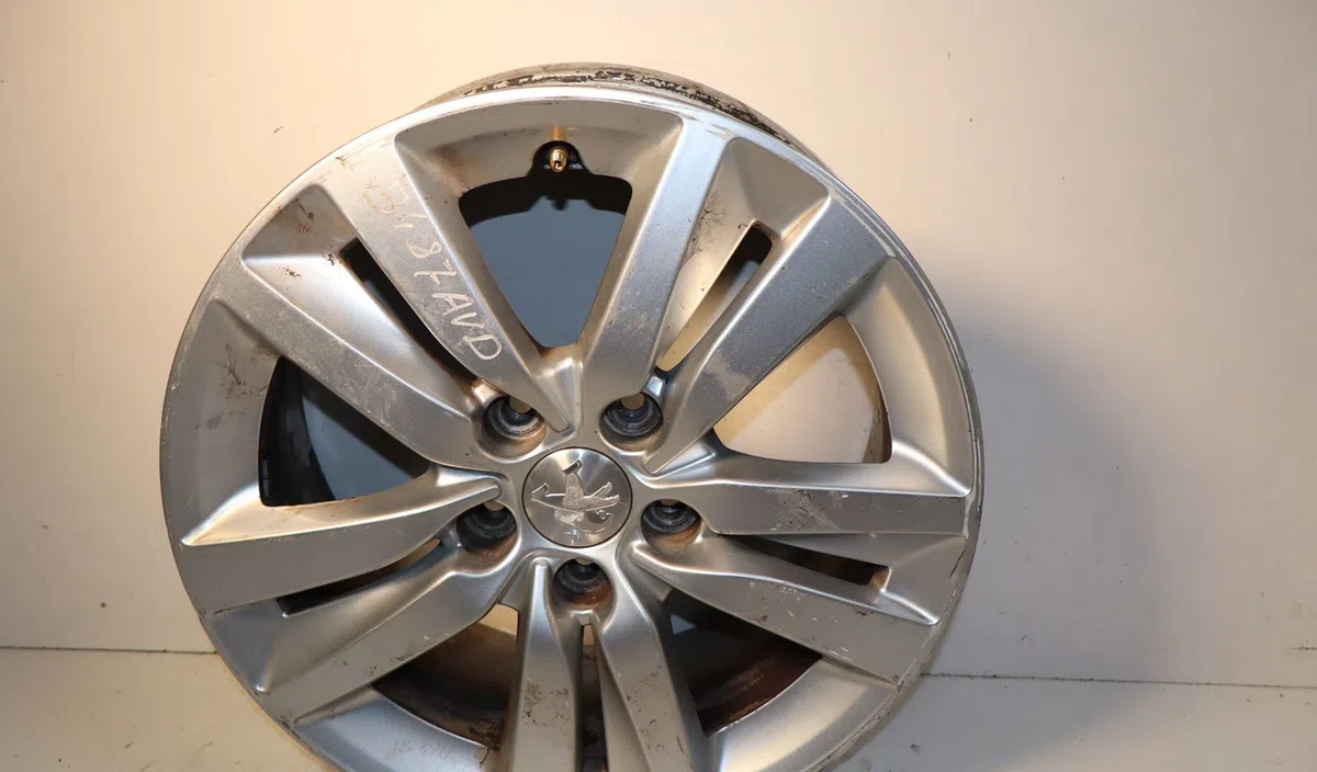 Jante aluminium Peugeot 308 II (LB_, LP_, LW_, LH_, L3_) 1.6 hdi - bluehdi 115 (2013-2021) 5 portes occasion