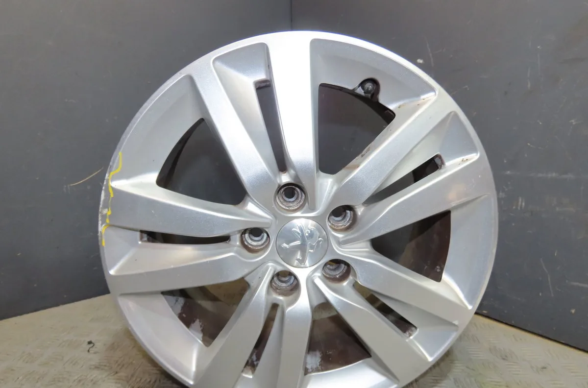 Jante aluminium Peugeot 308 SW II (LC_, LJ_, LR_, LX_, L4_) 1.5 bluehdi 100 (2018-2021) occasion