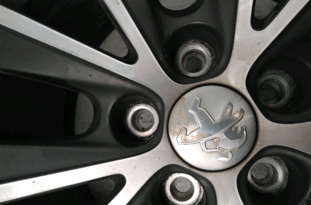 Jante aluminium Peugeot 308 SW II (LC_, LJ_, LR_, LX_, L4_) 1.6 bluehdi 120 (2014-2021) occasion