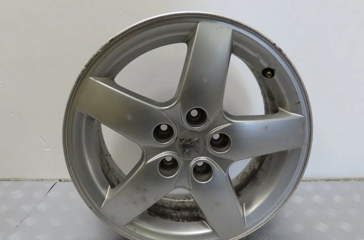 Jante aluminium Peugeot 407 (6D_) 2.0 hdi 135 (6drhrh, 6drhre, 6drhrg, 6drhrj) (2004-2010) 4 portes occasion