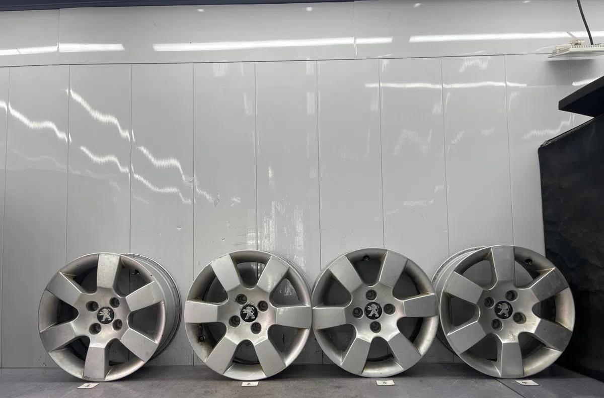 Jante aluminium PEUGEOT 5008 1 PHASE 2 occasion