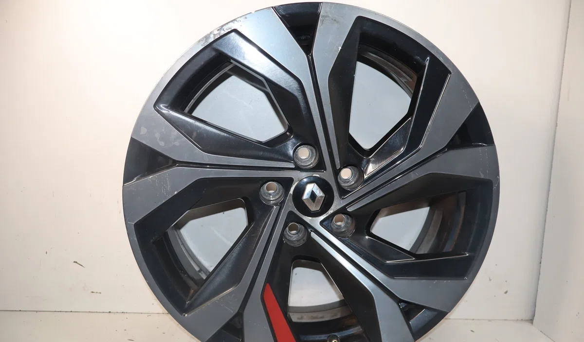 Jante aluminium Renault ARKANA I (LCM_, LDN_) 1.6 e-tech 145 (ldmu) (2020) 5 portes occasion