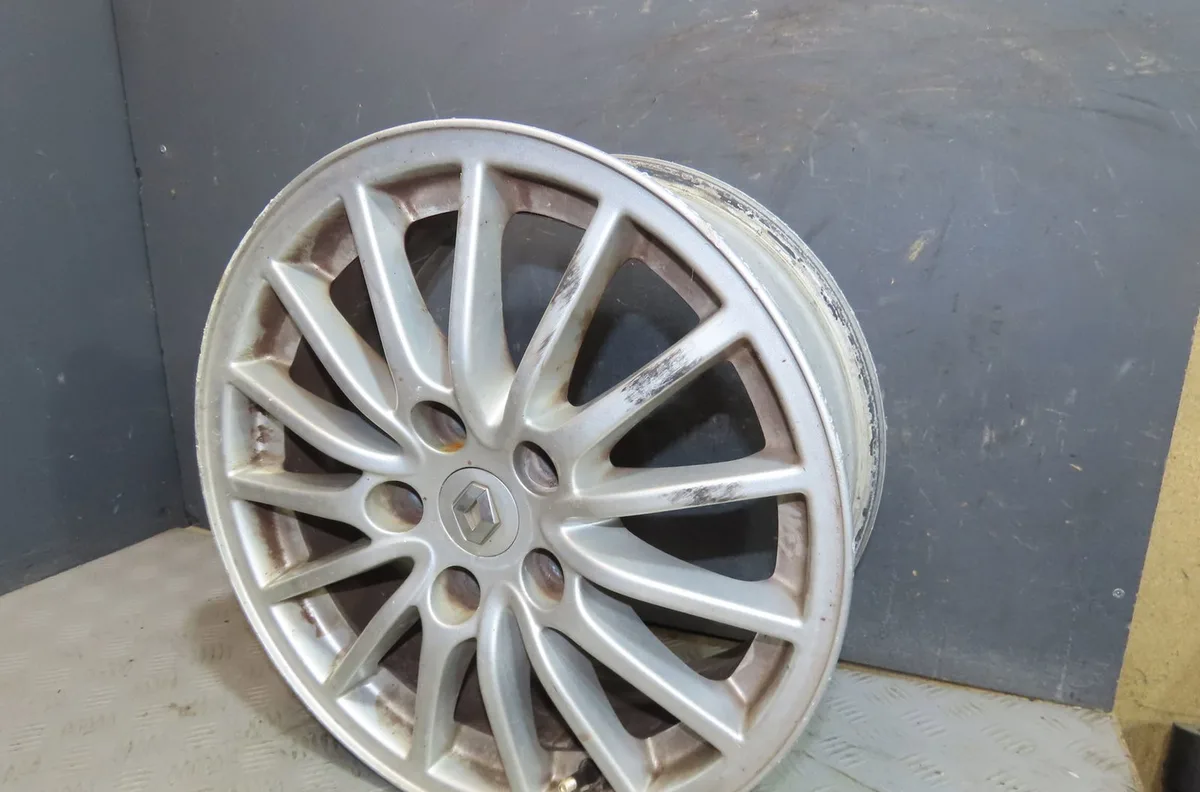 Jante aluminium Renault LAGUNA III (BT0-1) 1.5 dci (bt00, bt0a, bt0t, bt1j) (2007-2015) 5 portes occasion