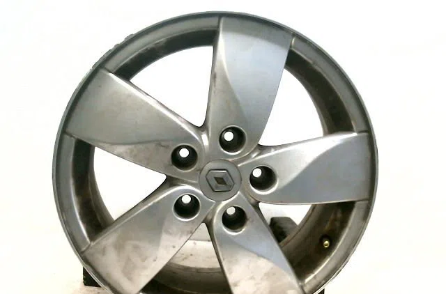 Jante aluminium Renault MEGANE III 3-5 portes (BZ0-1_, B3_) 1.5 dci (2009) 5 portes occasion