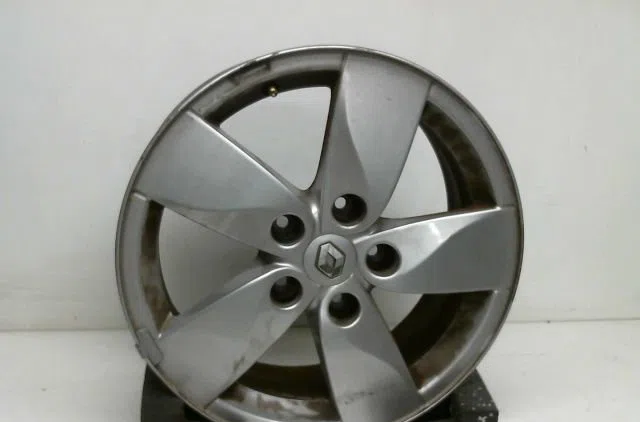 Jante aluminium Renault MEGANE III 3-5 portes (BZ0-1_, B3_) 1.9 dci (bz0n, bz0j) (2008) occasion