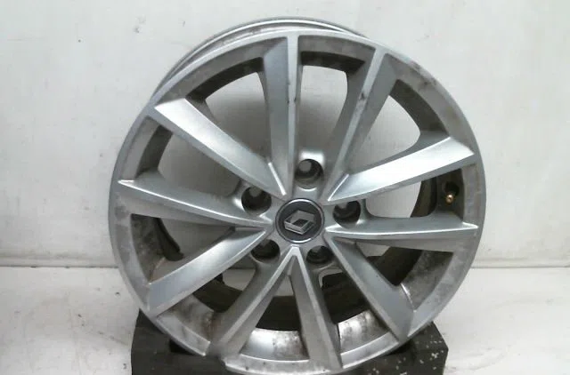 Jante aluminium Renault MEGANE IV 3-5 portes (B9A-M-N_) 1.5 blue dci 115 (b9a6) (2018) occasion