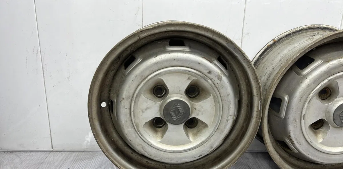 Jante aluminium RENAULT R9 occasion