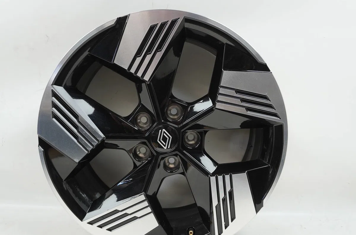 Jante aluminium Renault SYMBIOZ 1.6 e-tech 145 (2024) occasion