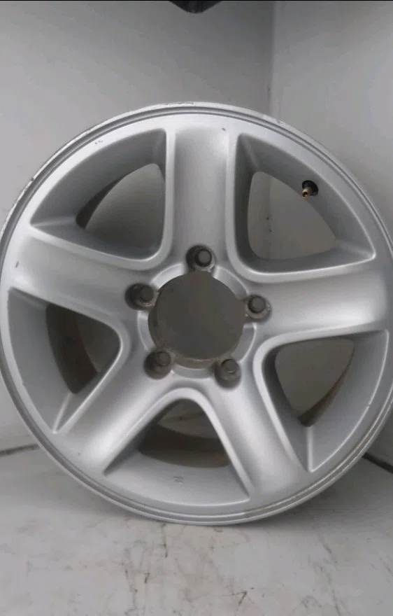 Jante aluminium Suzuki GRAND VITARA I (FT, HT) 2.0 hdi 110 16v 4x4 (sq 420d) (2001-2005) occasion