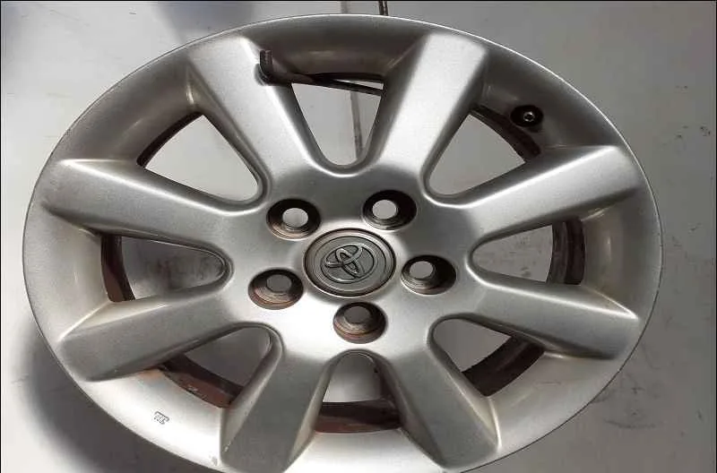 Jante aluminium TOYOTA AVENSIS II occasion