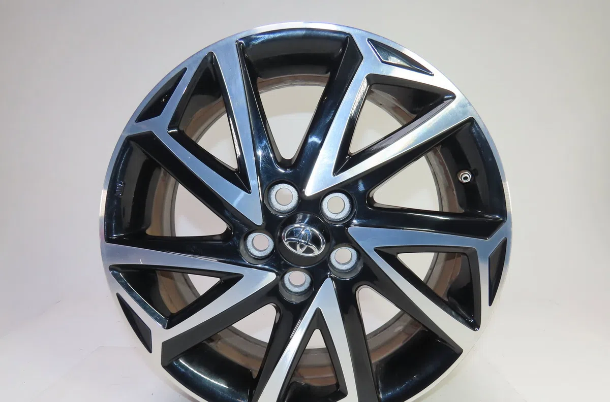 Jante aluminium Toyota YARIS (_P21_, _PA1_, _PH1_) 1.5 hybrid (mxph10, mxph11) (2020) 5 portes occasion