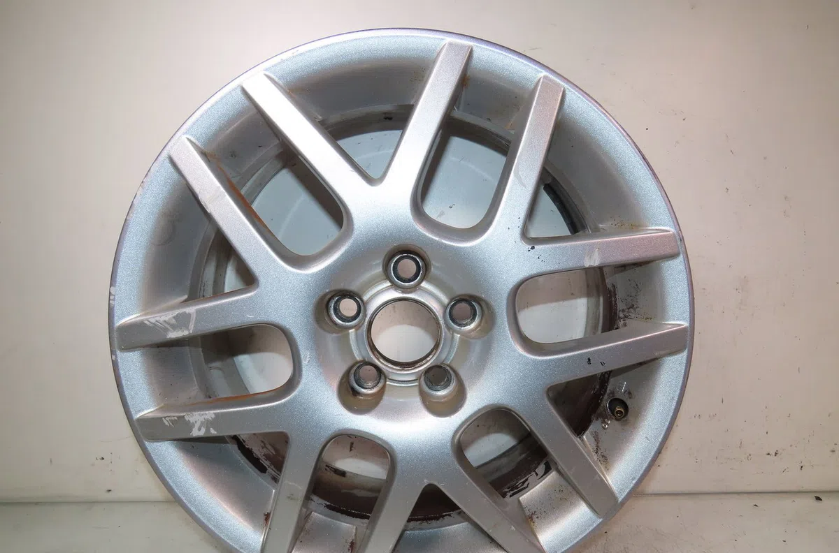 Jante aluminium Volkswagen GOLF IV (1J1) 1.6 16v (2000-2005) occasion