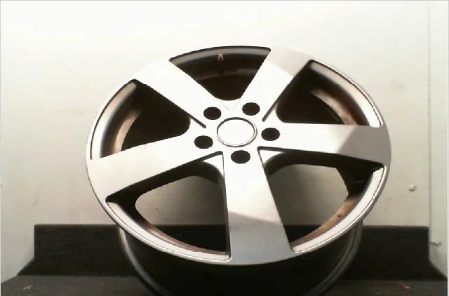 Jante aluminium Volkswagen GOLF VI (5K1) 1.6 tdi (2009-2012) occasion