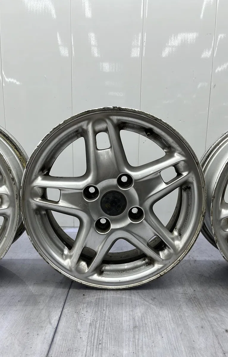 Jante aluminium VOLVO V 40 1 PHASE 1 BREAK occasion