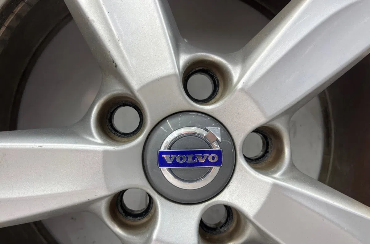 Jante aluminium VOLVO V 40 2 PHASE 1 BREAK occasion
