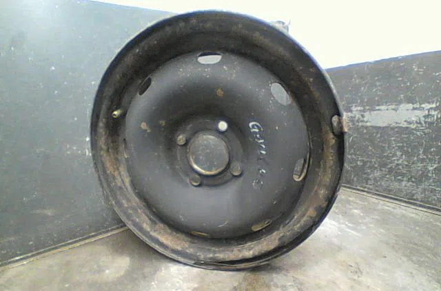 Jante tole Peugeot 306 3-5 portes (7A, 7C, N3, N5) 1.9 dt (1993-2001) occasion