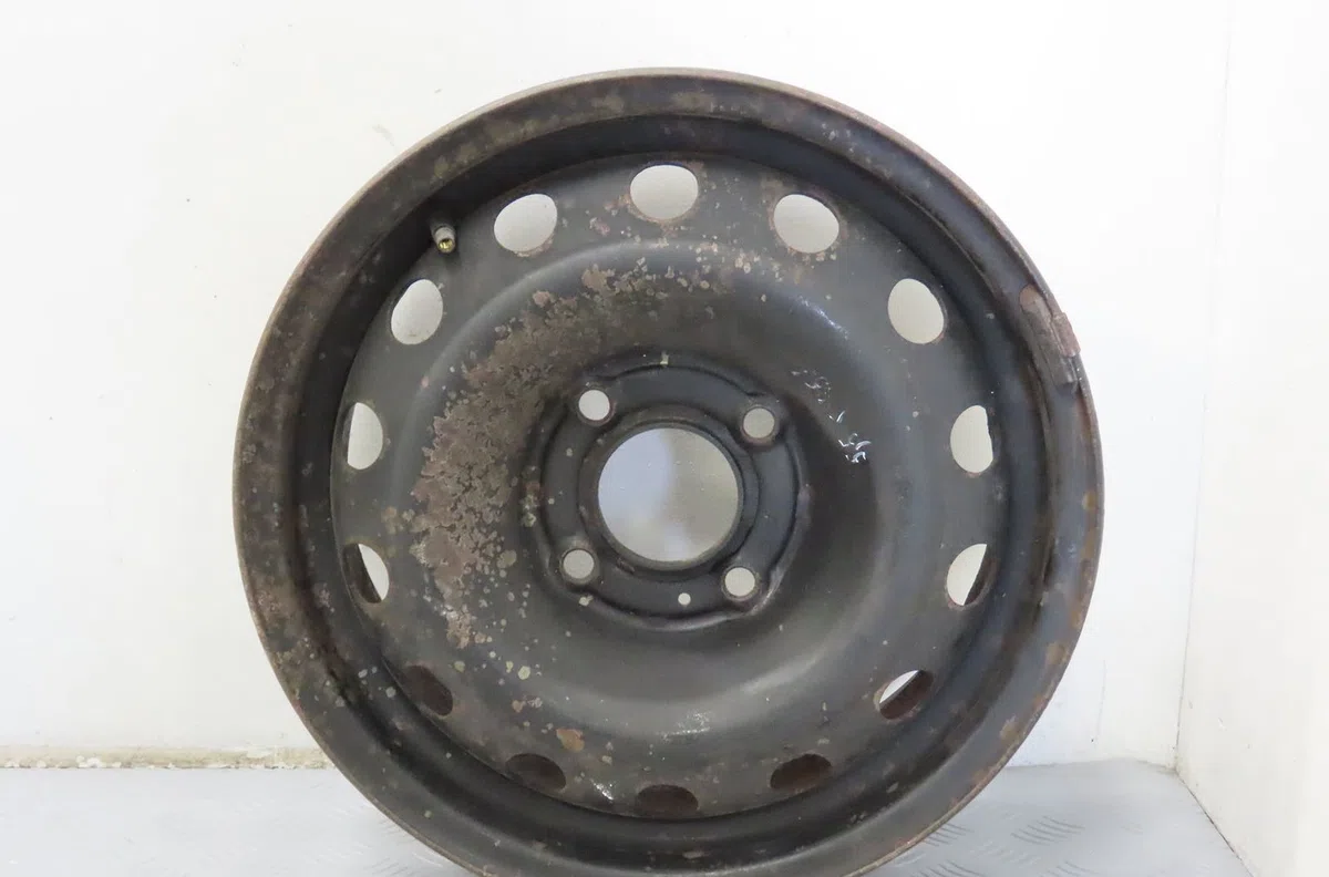 Jante tole Renault CLIO I (B-C57_, 5-357_) 1.2 (b-c-s57a, b-c57s, 5-357f, 5-357j, 5-357l, 5-357r) (1990-1998) 5 portes o
