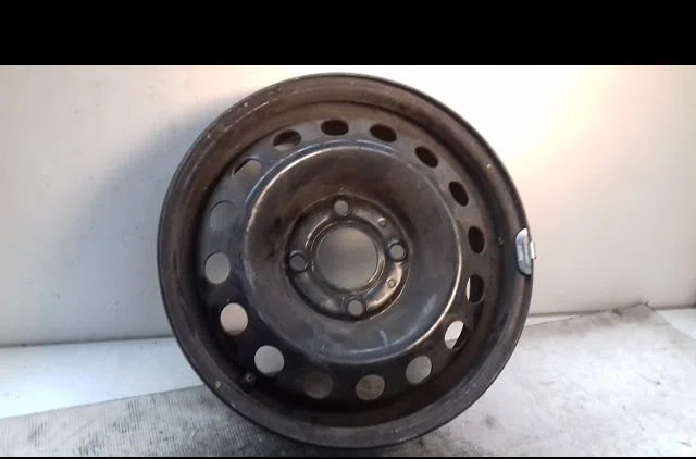 Jante tole Renault CLIO II (BB_, CB_) 1.2 (bb0a, bb0f, bb10, bb1k, bb28, bb2d, bb2h, cb0a,... (1998-2010) 5 portes occas