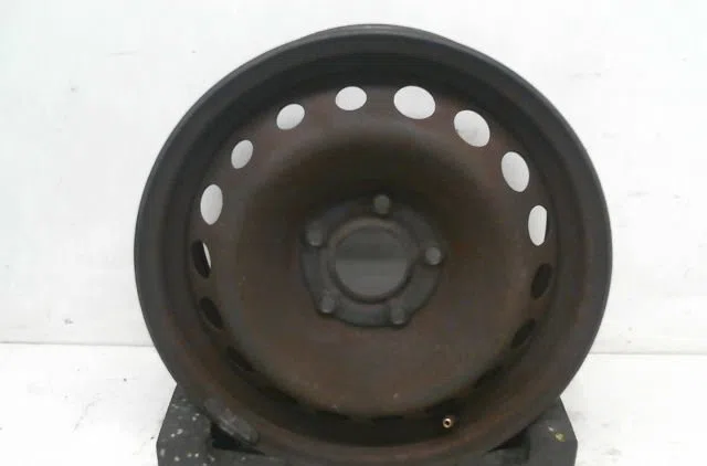 Jante tole Renault MEGANE III 3-5 portes (BZ0-1_, B3_) 1.5 dci (bz09, bz0d, bz1w, bz29, bz14) (2009) 5 portes occasion