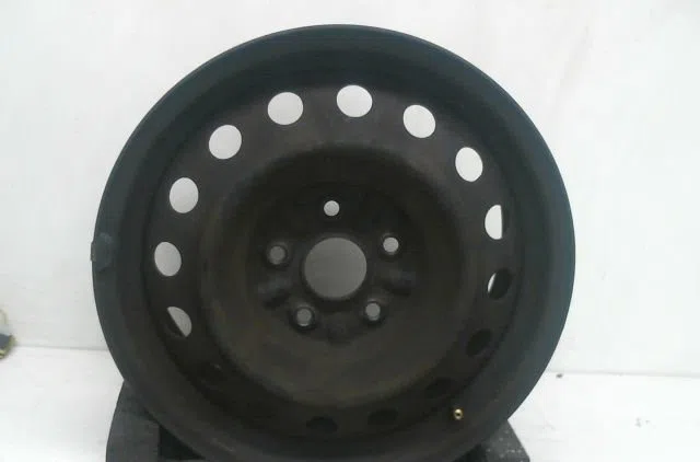 Jante tole Toyota AURIS (_E15_) 1.4 d-4d (nde150_) (2007-2012) 3 portes occasion
