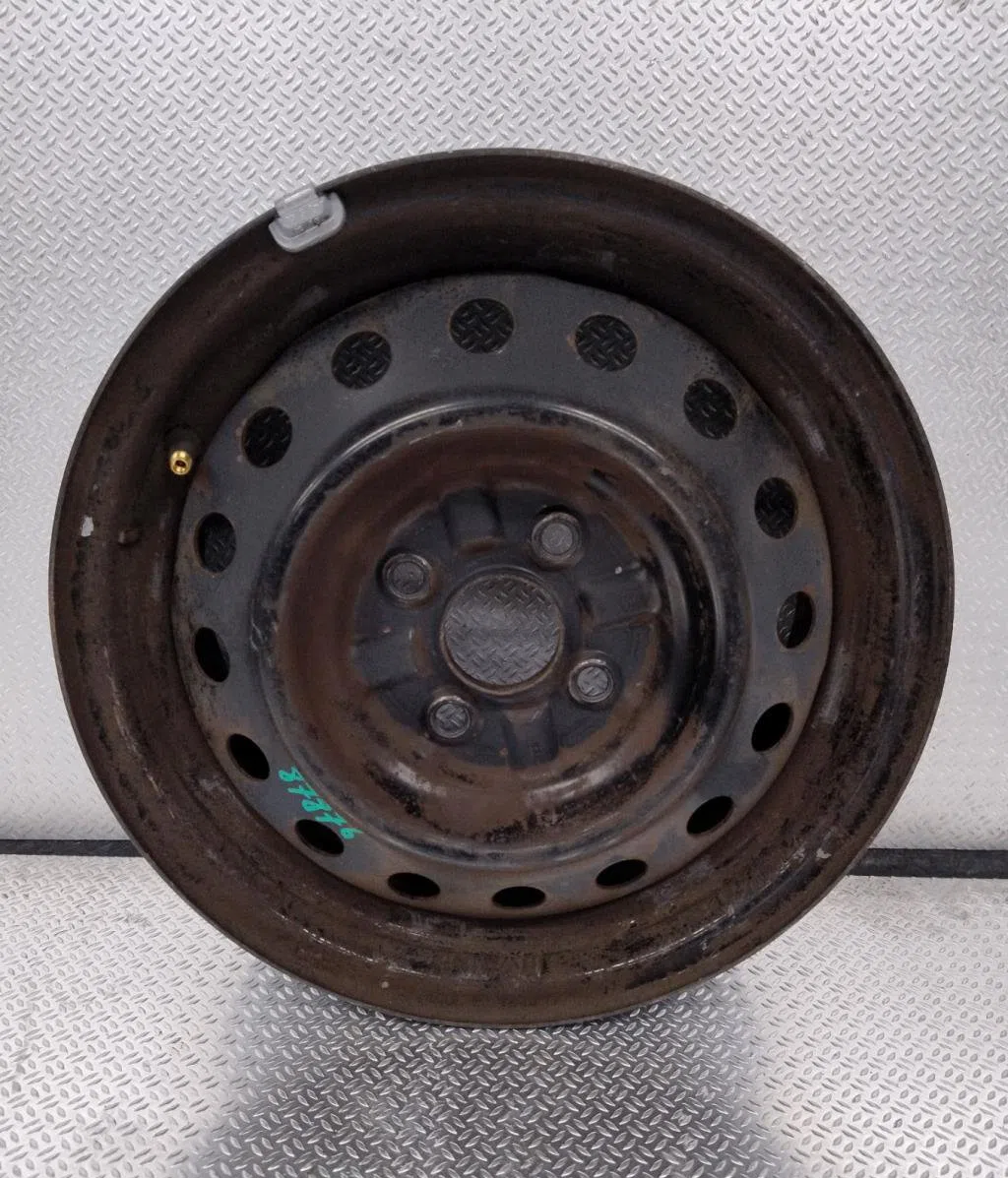 Jante tole Toyota YARIS (_P1_) 1.3 (ncp10_, scp12_) (1999-2005) occasion