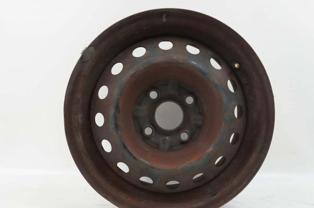 Jante tole Toyota YARIS (_P9_) 1.0 vvt-i (ksp90_) (2005-2011) 5 portes occasion