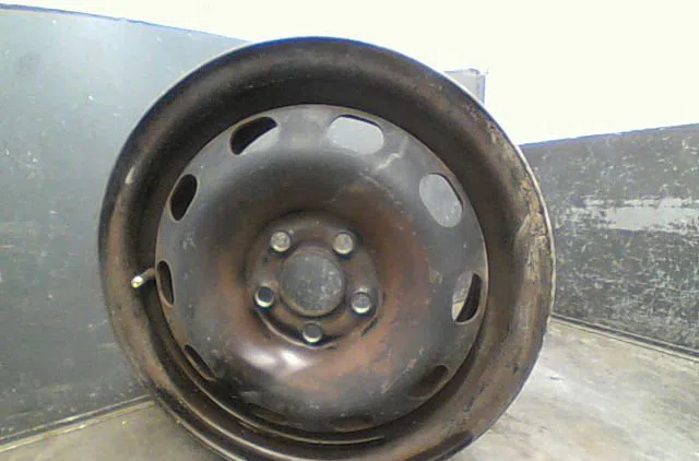 Jante tole Volkswagen GOLF IV (1J1) 1.4 16v (1997-2004) 5 portes occasion