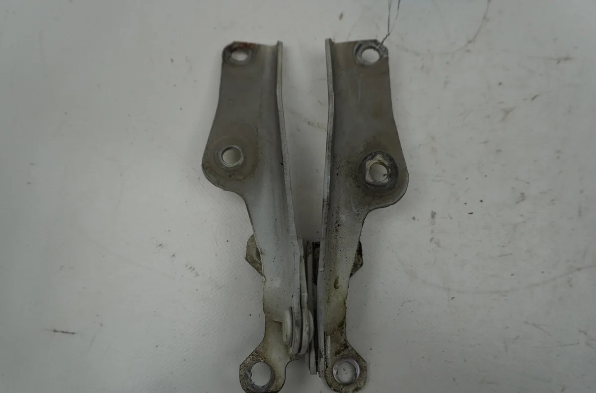Jeu compas capot Mitsubishi L200 - TRITON (KA_T, KB_T) 2.5 di-d 4wd (kb4t) (2005-2015) 4 portes occasion