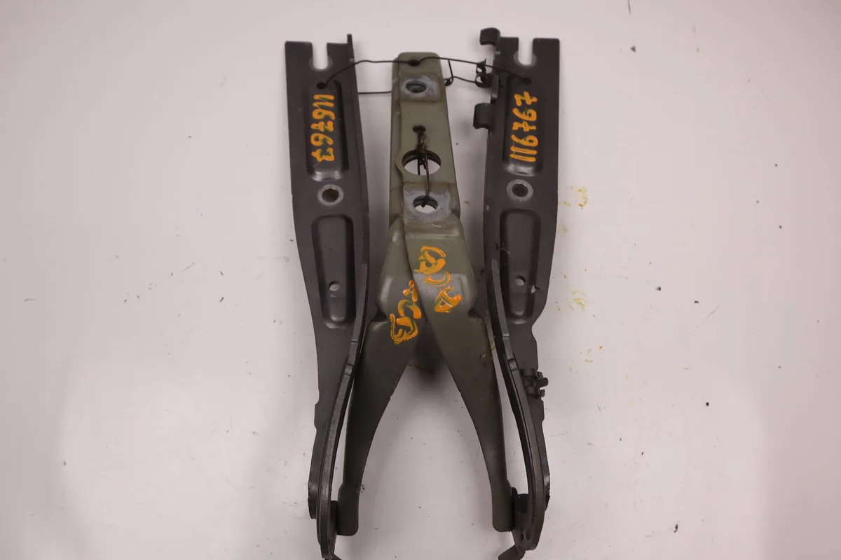 Jeu compas capot Peugeot 407 (6D_) 2.0 hdi (6drhrh) (2009-2010) occasion