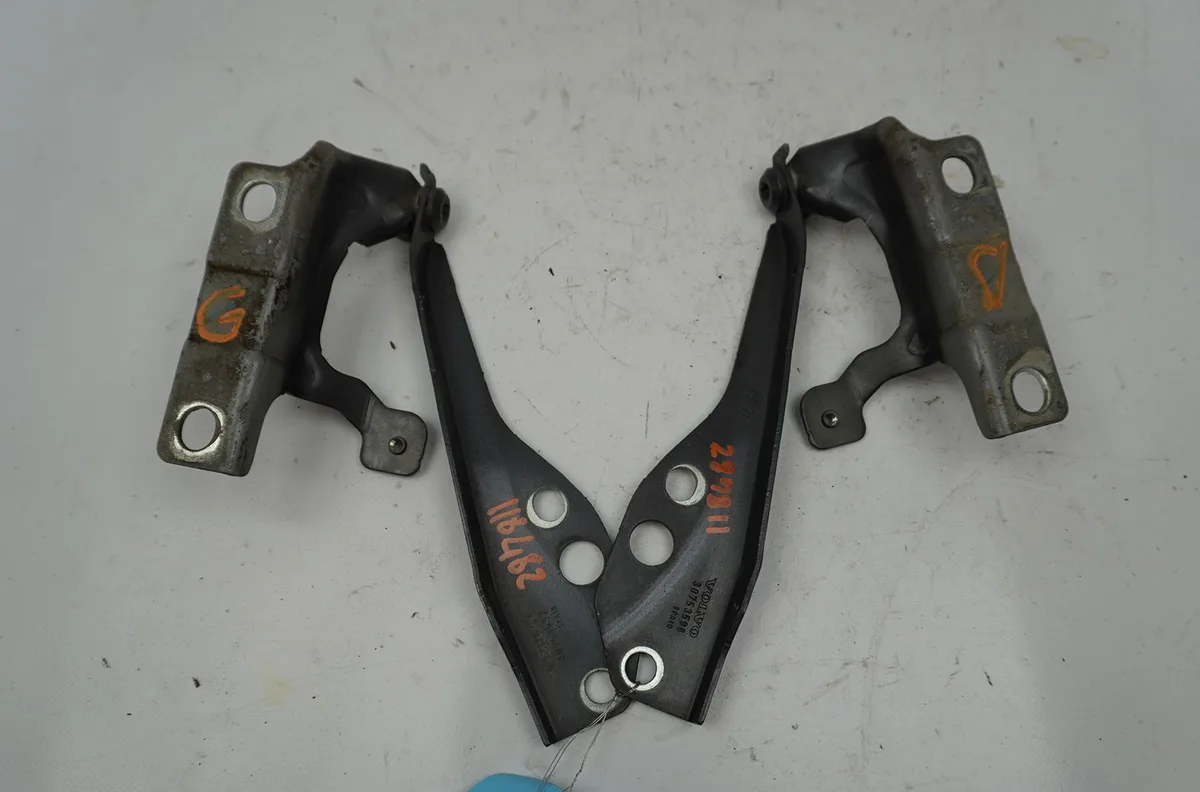 Jeu compas capot Volvo C30 (533) 2.0 d (2006-2012) occasion