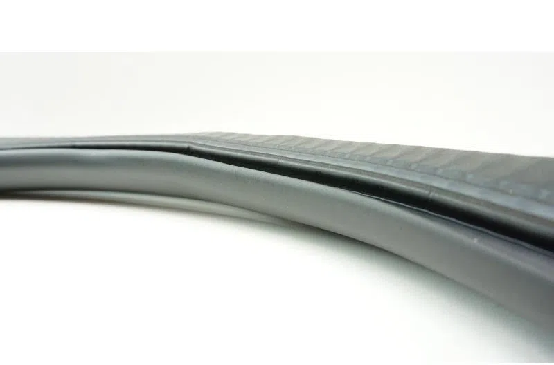 Joint de porte arriere gauche pour PEUGEOT 208 2