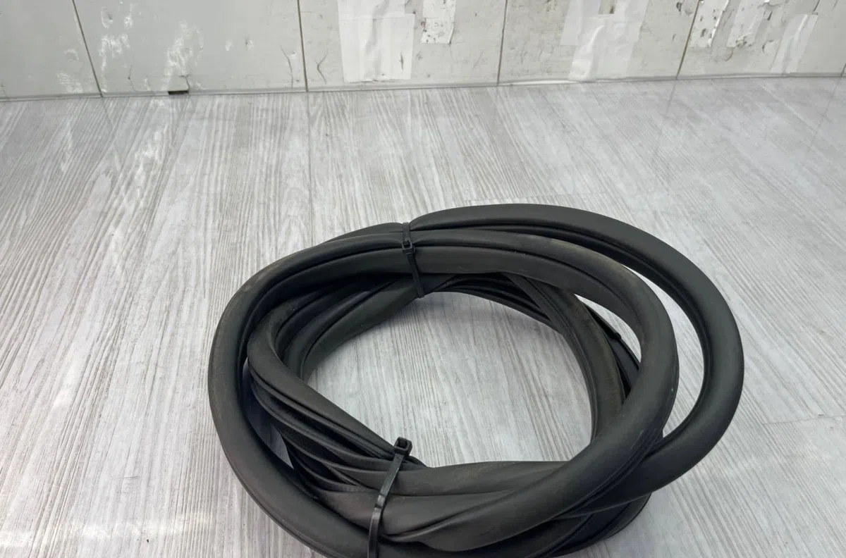 Joint porte avd HYUNDAI I 40 PHASE 2 occasion