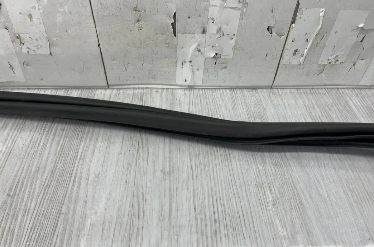 Joint porte avd VOLKSWAGEN POLO 6 PHASE 2 occasion