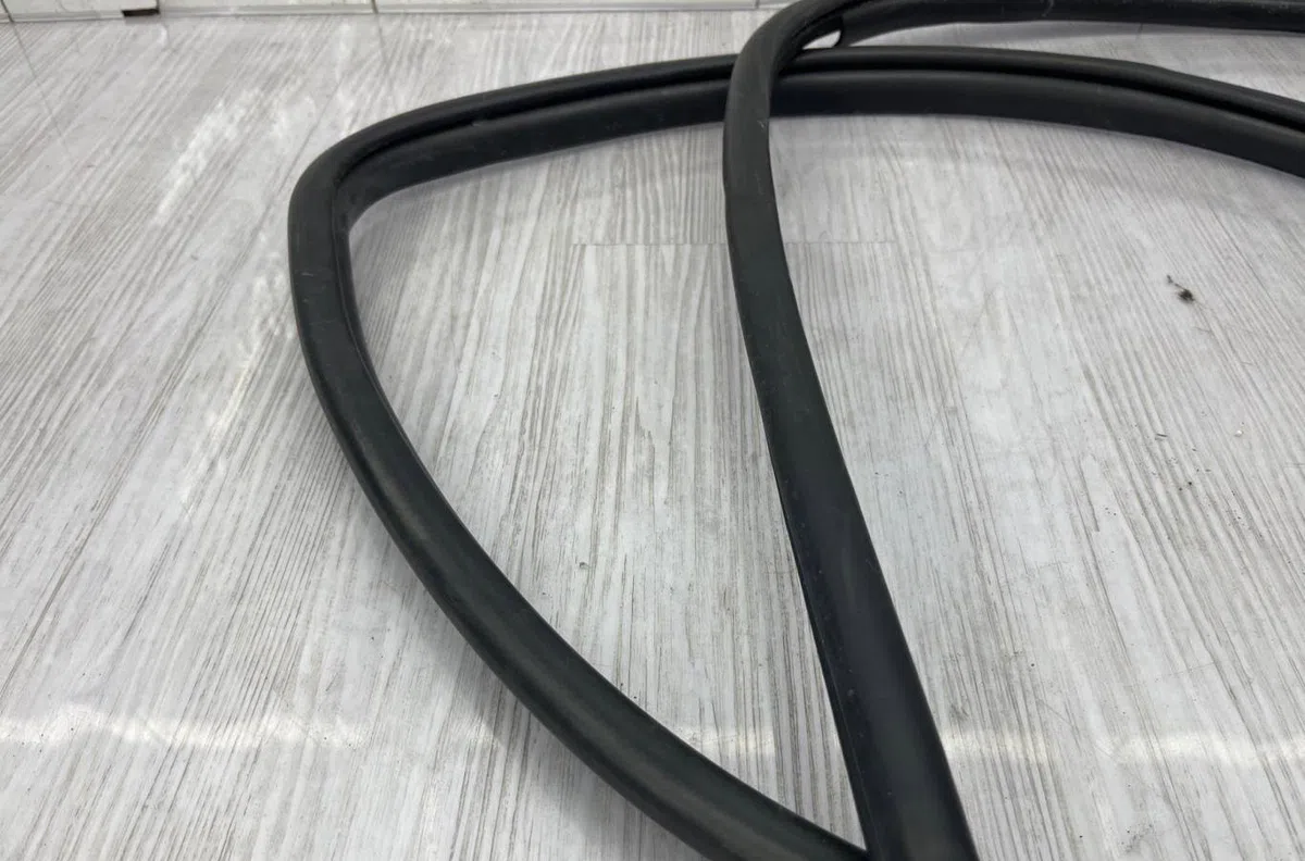 Joint porte avg TOYOTA YARIS 3 PHASE 2 occasion