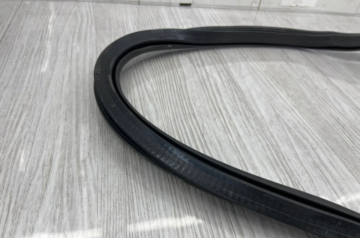 Joint porte avg VOLKSWAGEN POLO 6 PHASE 2 occasion