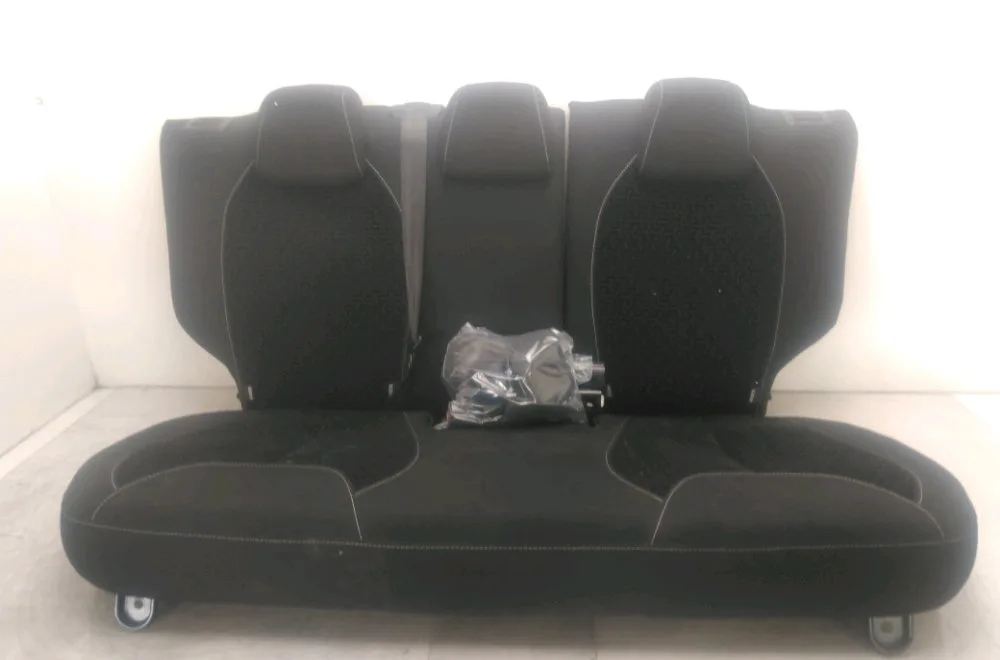 Kit banquette arrière complète Citroen C3 II (SC_) 1.4 hdi 70 (sc8hzc, sc8hr0, sc8hp4) (2009) 5 portes occasion